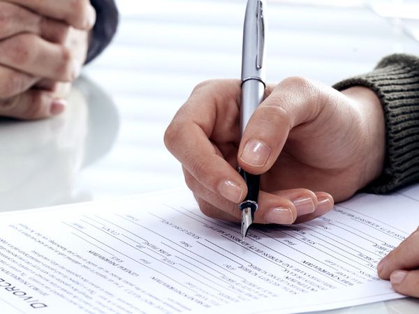 Signing an estate plan document